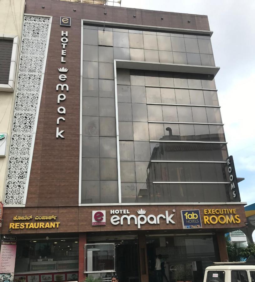 Empark Hotel Bangalore Exterior photo